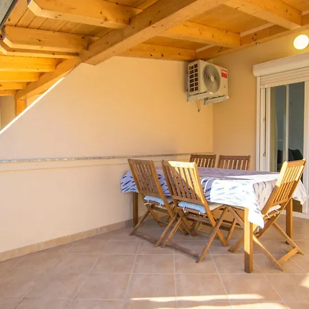 Apartman Olga Rab Town