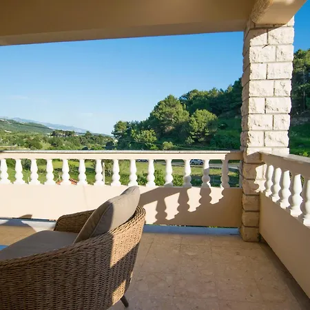 Olga Apartman Rab Town