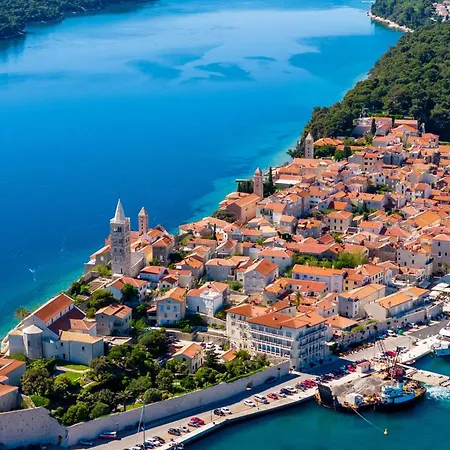 Olga * Rab Town